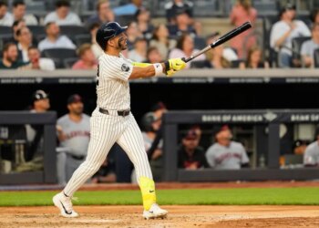 José Caballero belts a solo homer in the fourth inning of the Yankees' 5-4 loss to the Guardians on June 3, 2026 at the Stadium.