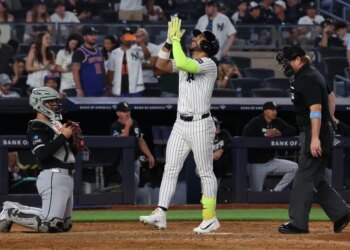 A smiling José Caballero looks up to the sky after belting a solo home run in the eighth inning of the Yankees' 12-2 blowout win over the White Sox on June 16, 2026 at the Stadium.
