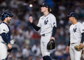 New York Yankees pitcher Cam Schlittler (31) is pulled in the fifth inning against the Cleveland Guardians at Yankee Stadium, Tuesday, June 2, 2026, in Bronx, NY.