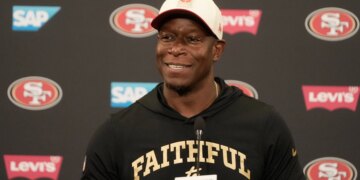 49ers' new DC Raheem Morris spicing up scheme at training camp