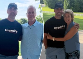 Aaron Rodgers shares 'bonding' week with estranged family after years of drama