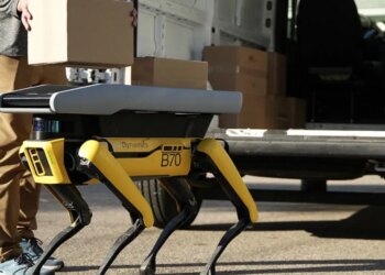Boston Dynamics tries using ‘robot dogs’ for deliveries