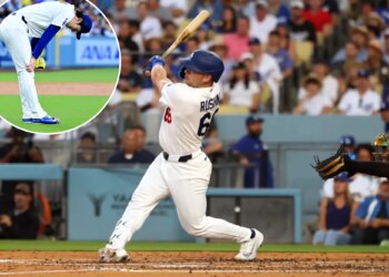 Dodgers overcome Roki Sasaki implosion in comeback over Padres