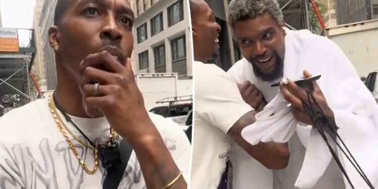 Dwight Howard hilariously runs into Andrew Bynum