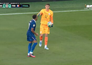 Orlando Gill tries to shake hands with Kylian Mbappé after their World Cup match July 4.