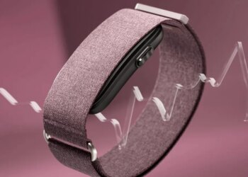 Garmin’s new screen-free fitness tracker doesn’t require a subscription