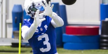 Odell Beckham Jr. catches a pass during the first day of Giants training camp on July 29, 2026 in White Sulpher Springs, W.Va.