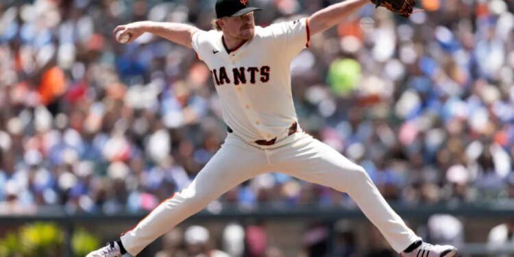 Giants not willing to trade Jung Hoo Lee, Logan Webb at deadline