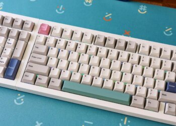 Hey number pad lovers, this is a keyboard we can finally agree on