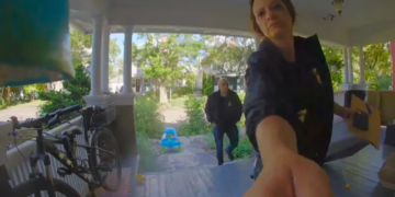 ICE agents at David Streever’s door. Image courtesy of FIRE.