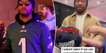 Jalen Brunson wanted nothing to do with signing Giants helmet