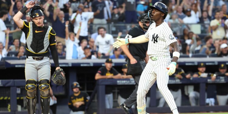 Jazz Chisholm Jr.'s two home runs lead Yankees to win over Pirates