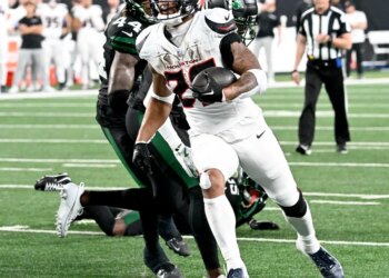 Former Texans and Bengals running back Joe Mixon.