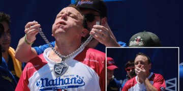 Joey Chestnut wins July 4th Nathan's Hot Dog Eating Contest