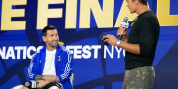 Lionel Messi explains baby photo he took with Lamine Yamal
