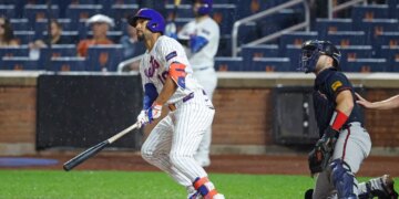 Marcus Semien homers during the Mets-Braves game on July 27, 2026.