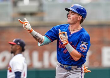 New York Mets center fielder A.J. Ewing (9) reacts after hitting a home run.