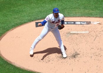 6/24/26 - Chicago Cubs vs. New York Mets at Citi Field - New York Mets pitcher Nolan McLean #26 throws a pitch during the second inning.

Photo by Charles Wenzelberg / New York Post