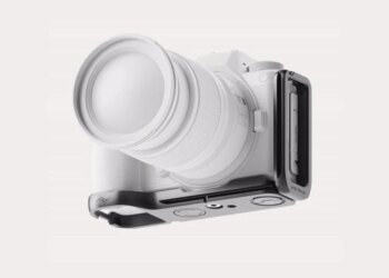 Peak Design’s modular Field Bracket has a finder tag built-in