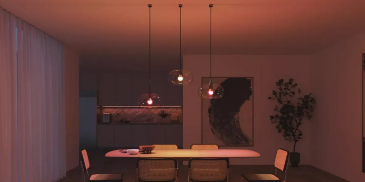 Philips Hue’s budget-friendly Essential starter kit has hit a new low price