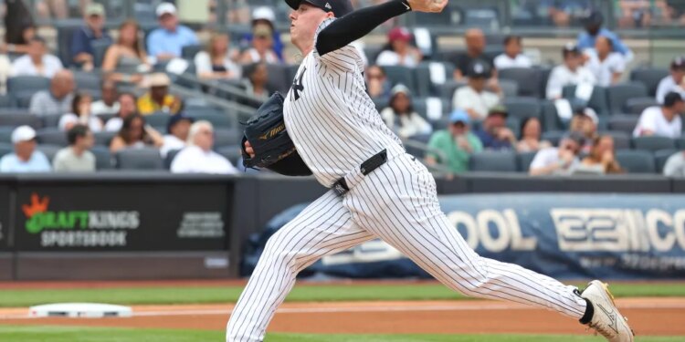 New York Yankees pitcher Ryan Weathers (40) throws a pitch during the first inning against the Minnesota Twins.