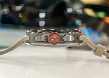 Despite its 800mAh battery, the Ultra 2 is over a millimeter thinner than the original.