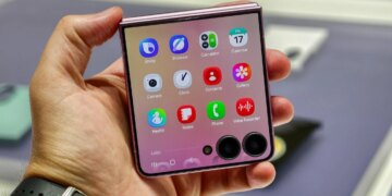 Samsung’s Galaxy Z Flip 8: I almost forgot it was a foldable