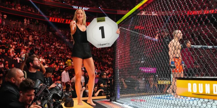 Sophie Cunningham announcing a round in a lightweight fight during UFC 329.
