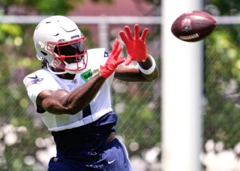 New England Patriots wide receiver A.J. Brown catching a pass.
