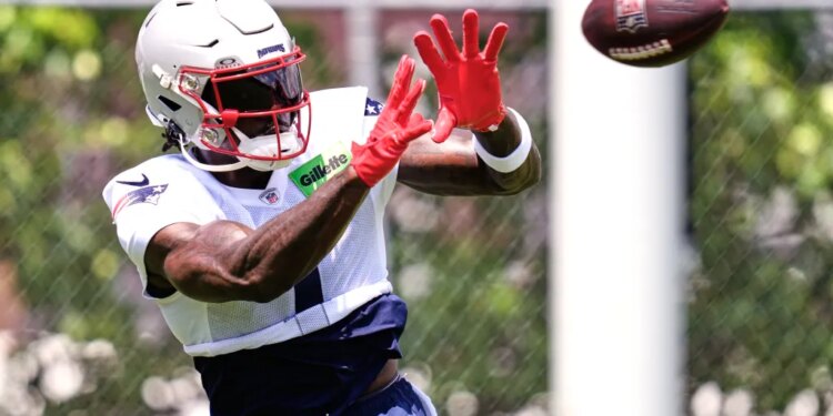 New England Patriots wide receiver A.J. Brown catching a pass.