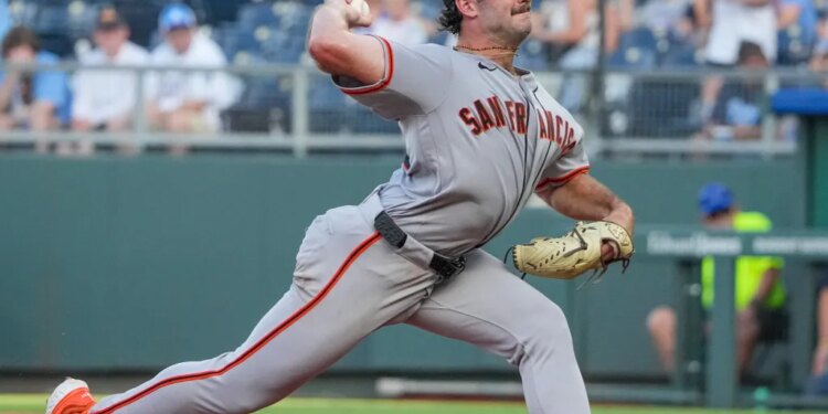 San Francisco Giants starting pitcher Trevor McDonald (72) delivers a pitch against the Kansas City Royals during the first inning at Kauffman Stadium