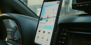 Waze is getting a bunch of new AI-powered features